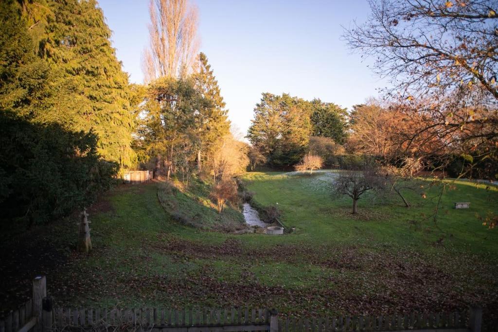 Dove House Cottages - No 1 オックスフォード エクステリア 写真